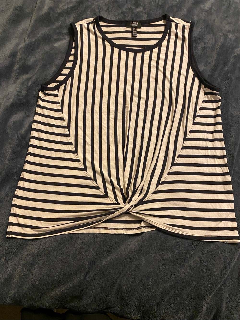 Jones New York Black & White Striped Twist-Front Tank
